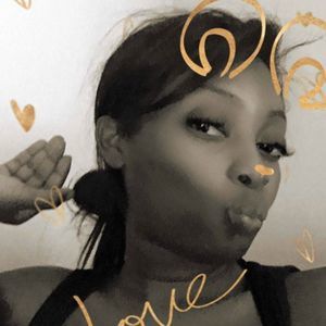 Meet your Posher, Simonia